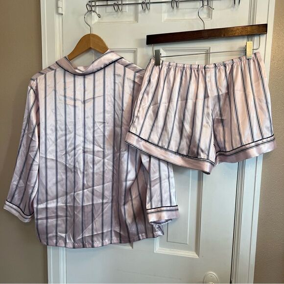 Apt. 9 striped women's satin pajama set (medium) - Picture 4 of 9
